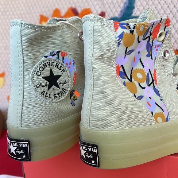 Converse A01730C
CHUCK 70 HI
OLIVE AURA/ BLACK
WMNS sneakers - Picture 14 of 16